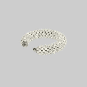 ARTEMISIA 4D SUPPLE CUFF PEARL