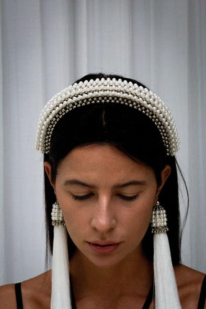 ANAIS HEADBAND WITH PEARL MEDALLIONS PEARL