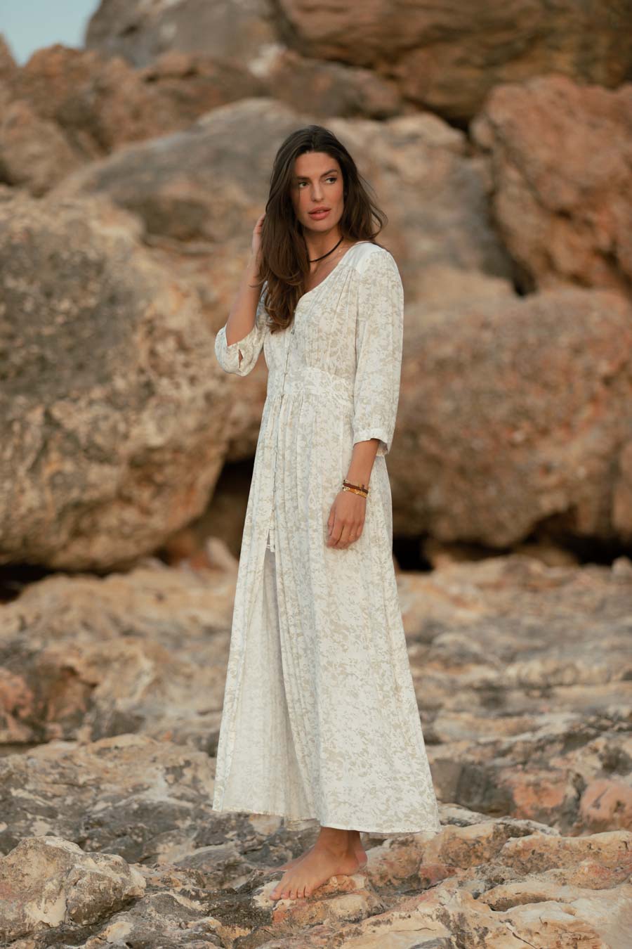 AYAH LACE DRESS WHITE AND BEIGE – hanamer