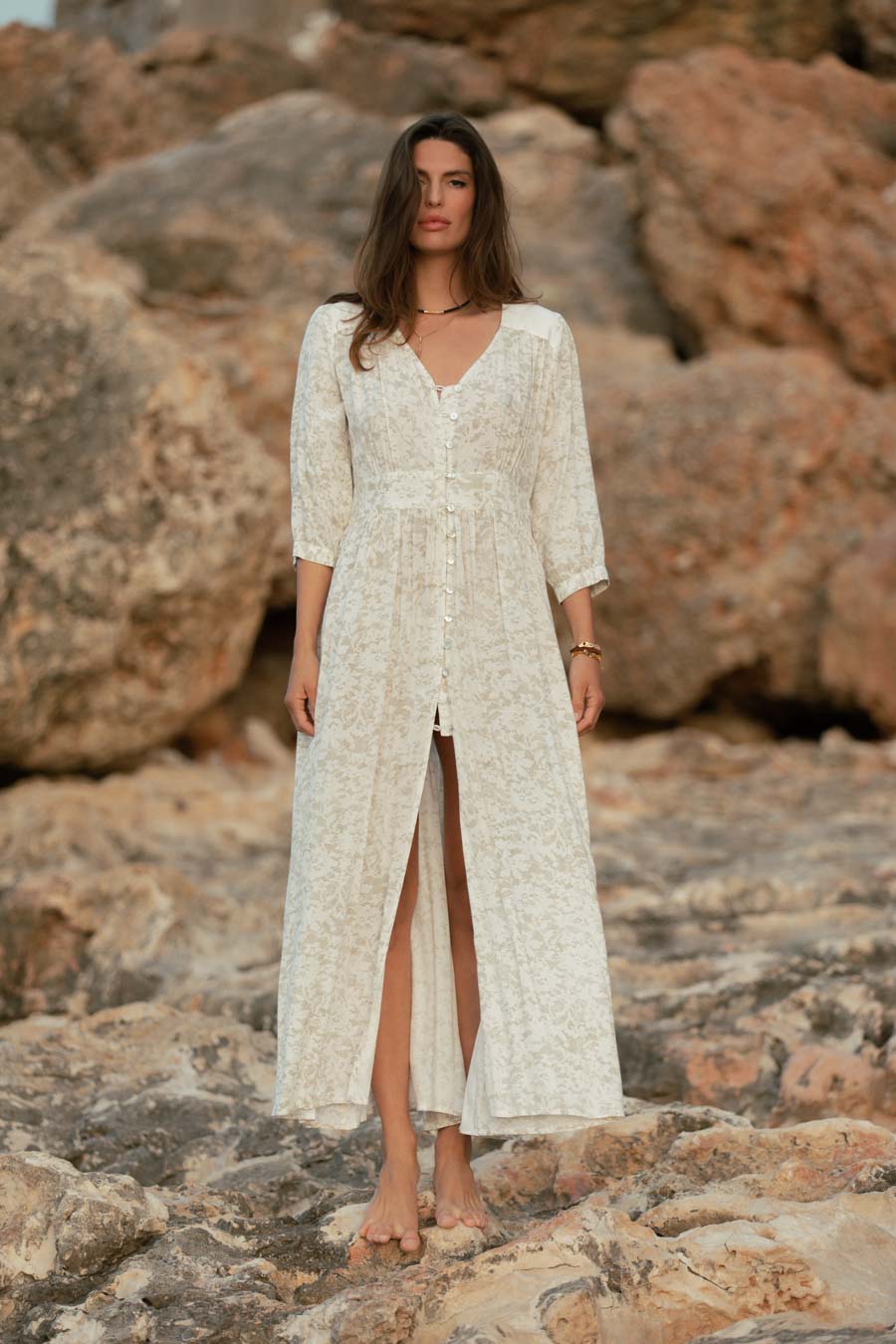 AYAH LACE DRESS WHITE AND BEIGE hanamer AYAH LACE DRESS WHITE AND BEIGE hanamer