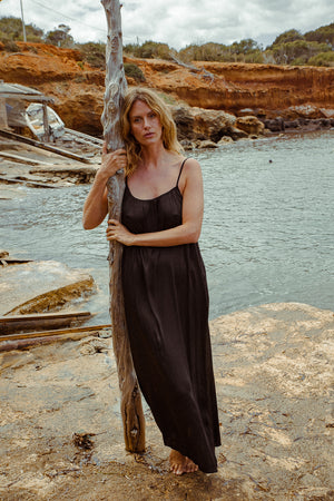 ROSSA MAXI DRESS BLACK
