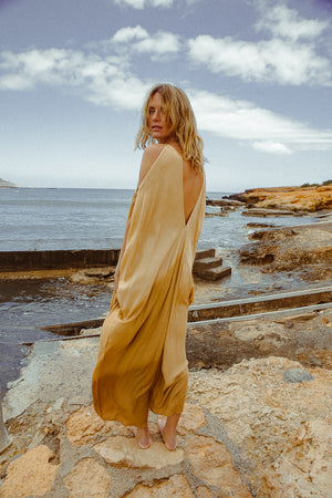 SUMERIAN DRESS LONG CREAM OMBRE