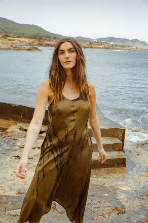 ZEN MAXI DRESS SILK OLIVE TIE DYE
