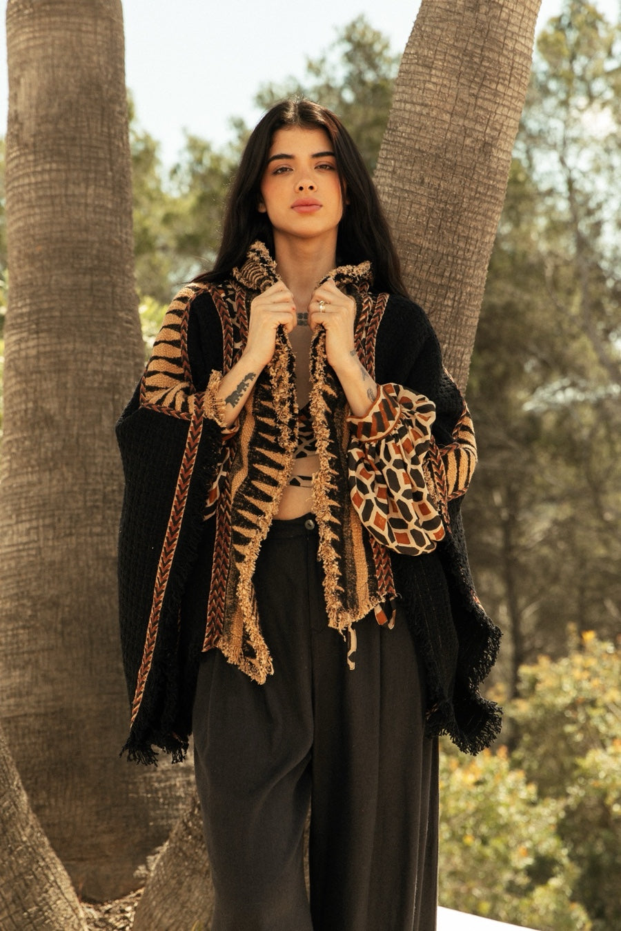 ARROW PONCHO ZEBRA BLACK
