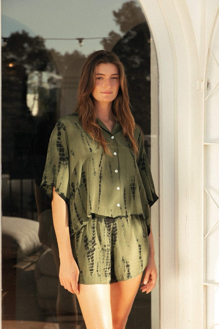 CHAI SHIRT OLIVE TIE DYE