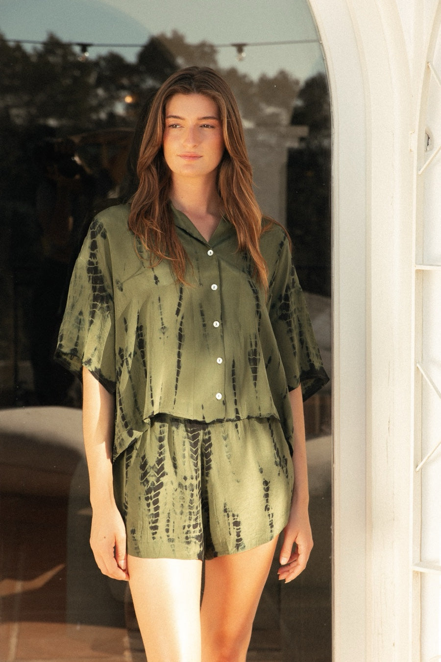 CHAI SHIRT OLIVE TIE DYE