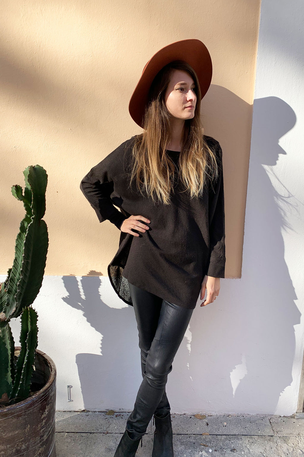 Bat Oversize Top Raw Silk Black 